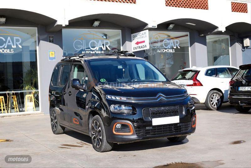 Citroen Berlingo Talla M PureTech 110 SS SHINE de 2019 con 20.000 Km por 23.500 EUR. en Barcelona