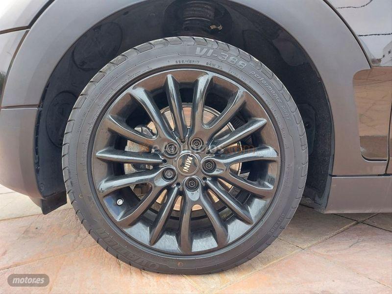 Mini Clubman COOPER D de 2017 con 134.119 Km por 17.500 EUR. en Badajoz