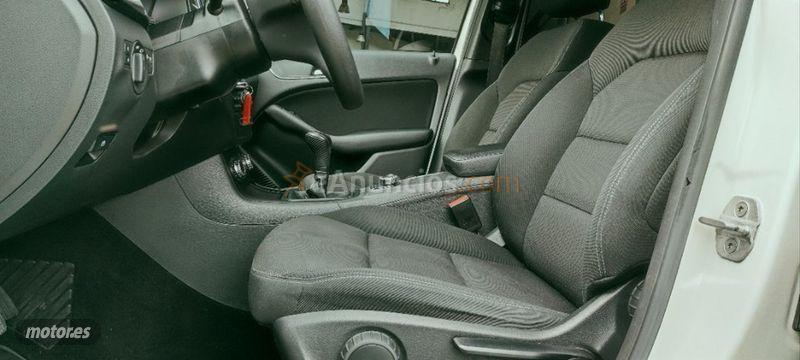 Mercedes Clase B B 180 d Urban de 2015 con 155.000 Km por 15.900 EUR. en A Coruna