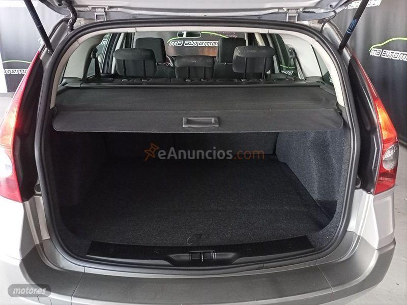 Renault Megane GRAND TOUR CONFORT DYNAMIQUE 1.6 16V de 2003 con 150.000 Km por 3.500 EUR. en Valencia