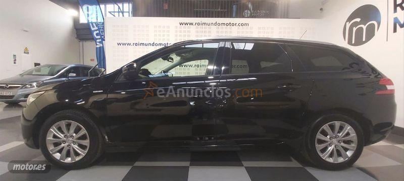Peugeot 308 SW Style PureTech 130 SS 6 Vel. MAN de 2020 con 44.688 Km por 16.990 EUR. en Valladolid