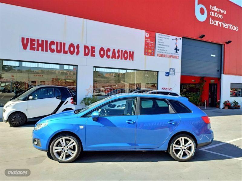 Seat Ibiza ST 1.6 TDI 105cv Sport DPF de 2010 con 77.200 Km por 7.990 EUR. en Valladolid