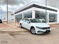 Volkswagen Passat Variant 1.6 TDI 88kW 120CV DSG de 2020 con 36.000 Km por 25.400 EUR. en Sevilla