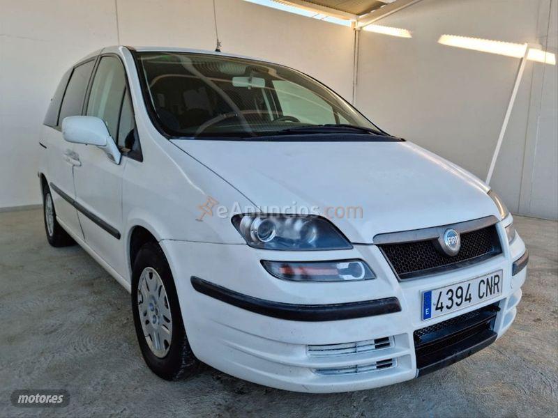Fiat Ulysse 2.0 JTD 16v Dynamic de 2004 con 272.449 Km por 3.999 EUR. en Badajoz