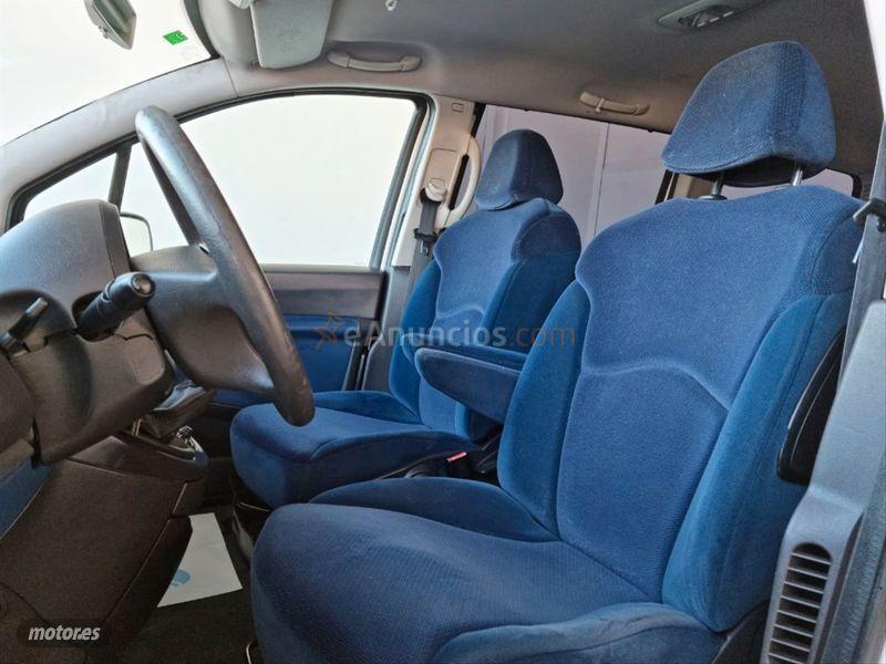 Fiat Ulysse 2.0 JTD 16v Dynamic de 2004 con 272.449 Km por 3.999 EUR. en Badajoz