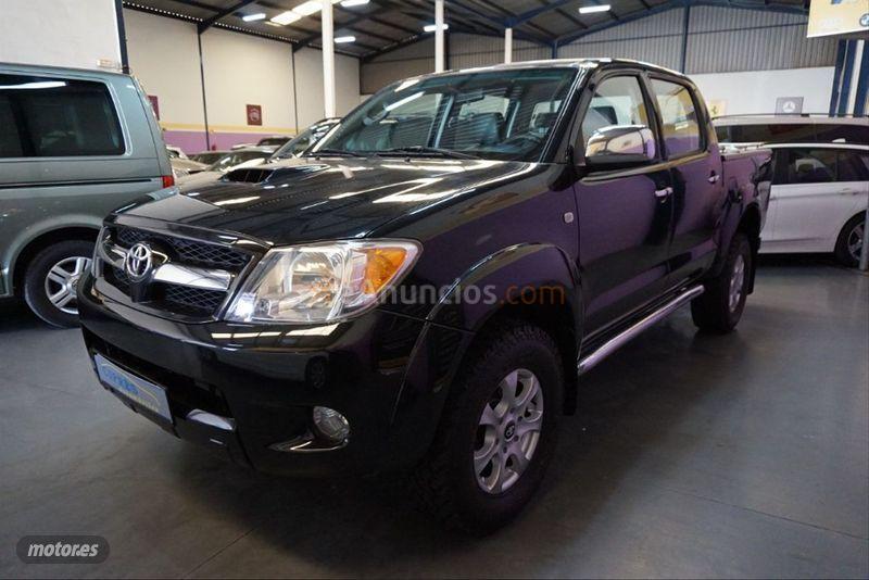 Toyota Hilux 3.0 D4D Doble Cabina VXL 4x4 de 2007 con 227.120 Km por 19.900 EUR. en Malaga