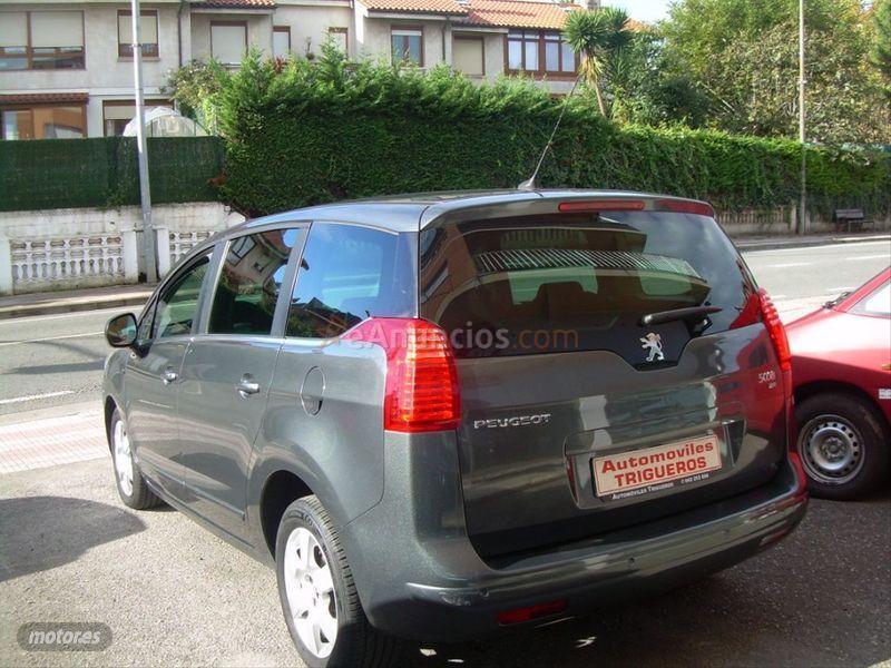 Peugeot 5008 Access 1.6 HDI 112 FAP de 2012 con 119.000 Km por 9.900 EUR. en Cantabria