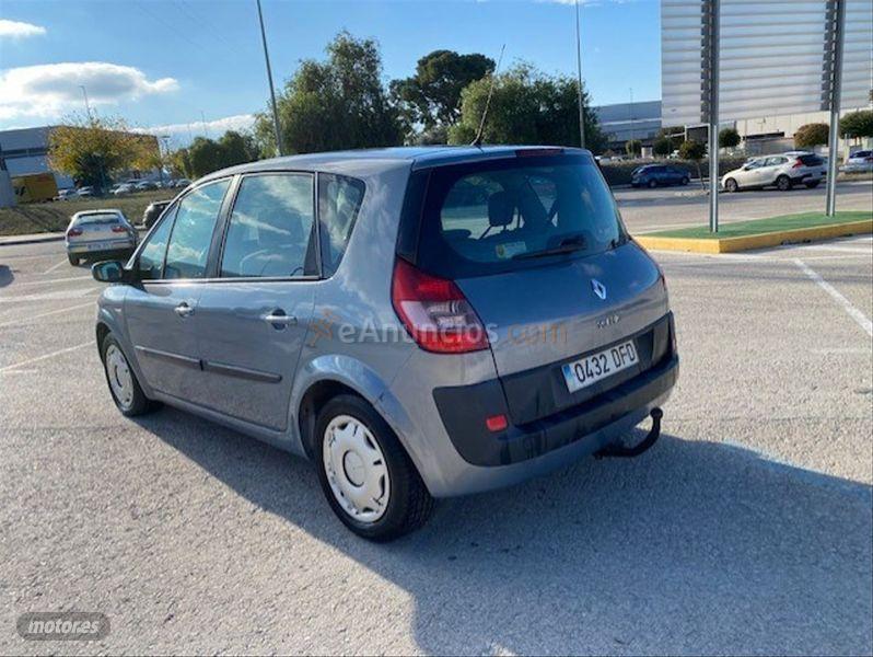 Renault Scenic CONFORT EXPRESSION 1.9DCI de 2005 con 195.000 Km por 2.500 EUR. en Alicante