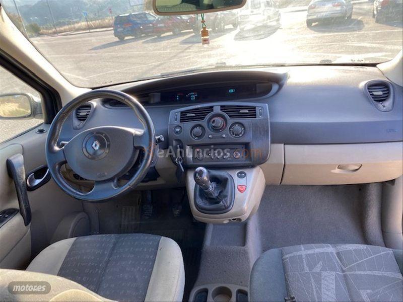 Renault Scenic CONFORT EXPRESSION 1.9DCI de 2005 con 195.000 Km por 2.500 EUR. en Alicante