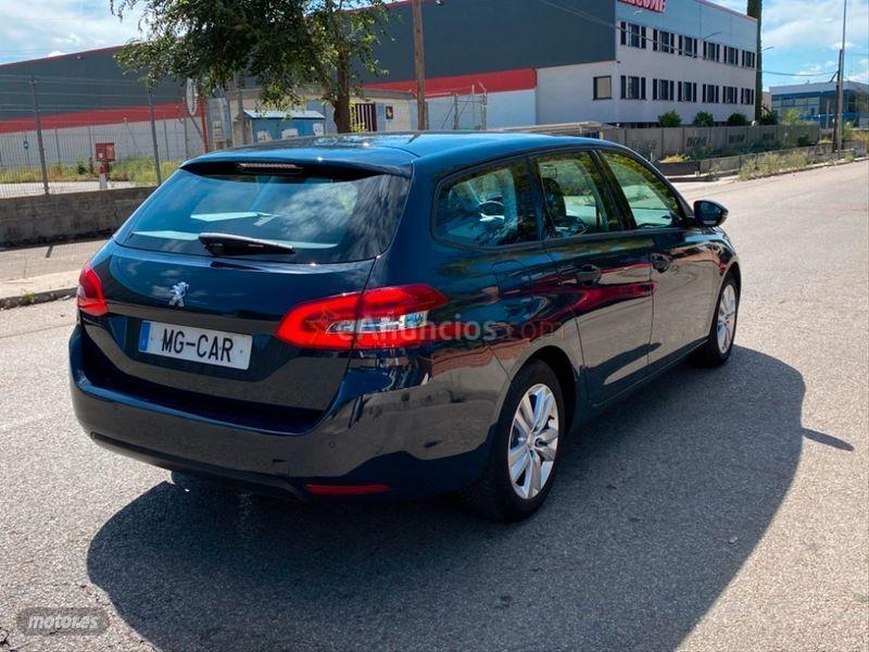 Peugeot 308 SW Access 1.2 PureTech 81kW 110CV de 2018 con 34.300 Km por 12.900 EUR. en Madrid