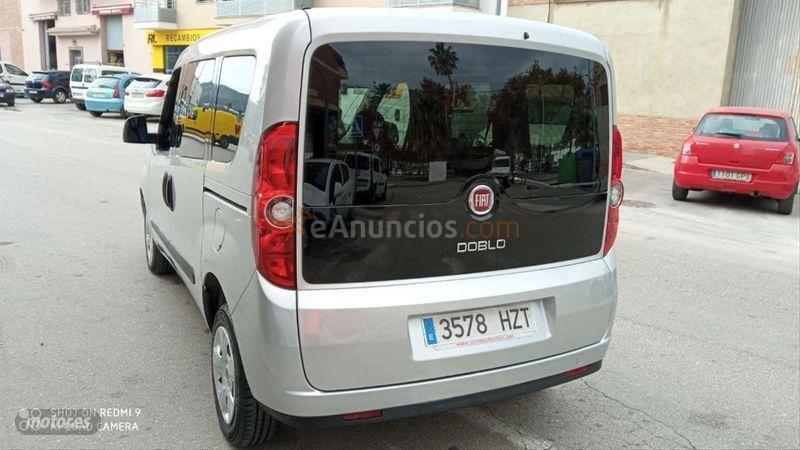 Fiat Doblo Panorama Emotion 1.6 Multijet 105cv E5 de 2014 con 171.635 Km por 9.500 EUR. en Malaga
