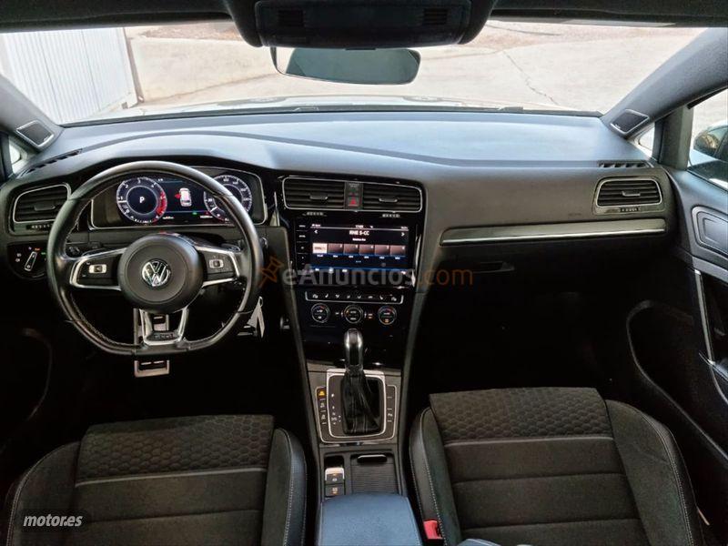 Volkswagen Golf GTD 2.0 TDI 135kW 184CV DSG Variant de 2017 con 142.896 Km por 18.999 EUR. en Badajoz
