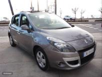 Renault Scenic Family Edition TCE 130cv de 2010 con 90.000 Km por 7.300 EUR. en Barcelona