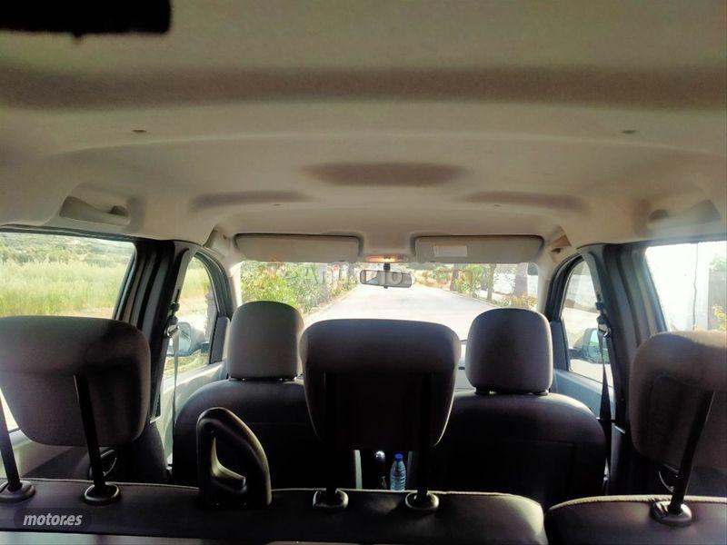 Dacia Lodgy Ambiance TCe 115 5pl de 2013 con 109.000 Km por 6.799 EUR. en Badajoz