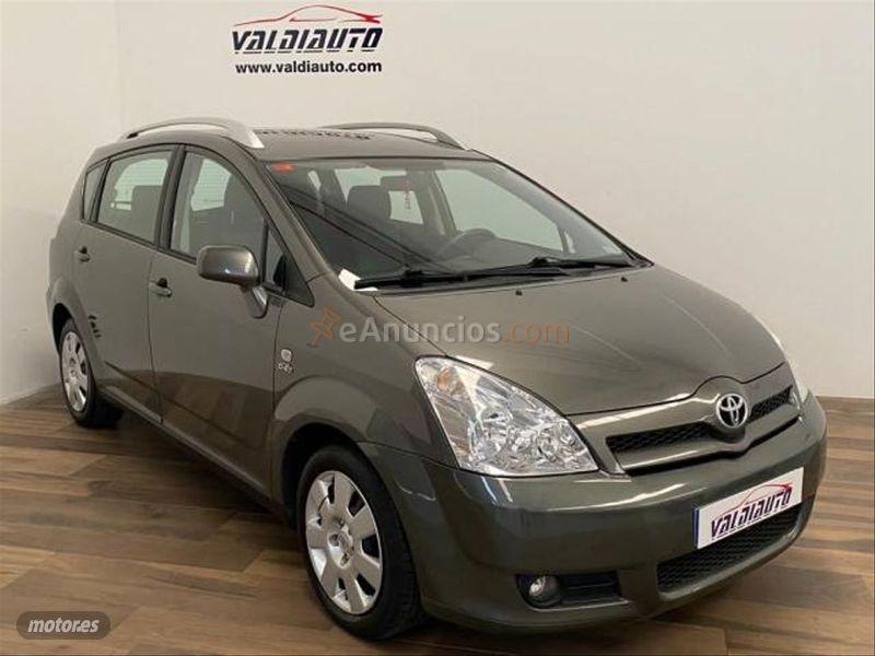 Toyota Corolla Verso 2.0 D4D Luna de 2005 con 170.001 Km por 5.900 EUR. en Navarra