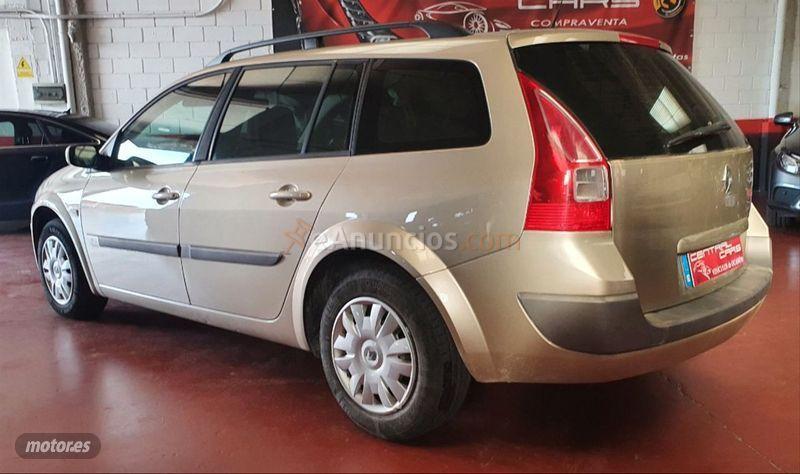 Renault Megane Grand Tour Business 1.5dCi105 de 2006 con 175.000 Km por 2.999 EUR. en Zaragoza