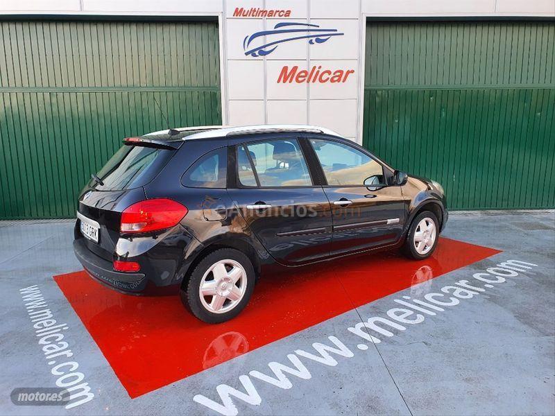 Renault Clio Grand Tour Tom Tom Edition TCE100 eco2 de 2009 con 166.000 Km por 5.700 EUR. en La Coruna