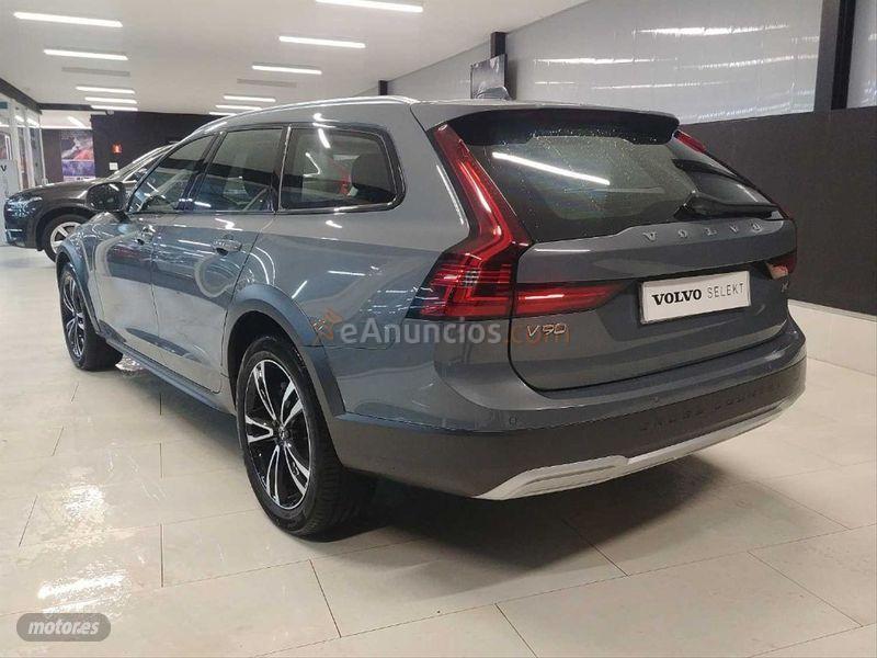 Volvo V 90 2.0 B4 D AWD Auto de 2021 con 10.255 Km por 49.900 EUR. en Guipuzcoa