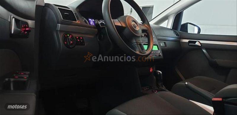 Volkswagen Touran 1.6 TDI 105cv DSG Edition de 2012 con 276.000 Km por 7.900 EUR. en Murcia