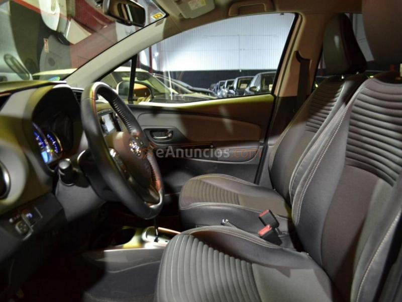 Toyota Yaris Hybrid Advance