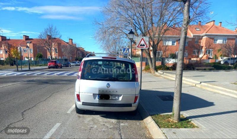 Renault Espace Dynamique 2.0 dCi 16v de 2006 con 189.788 Km por 3.950 EUR. en Palencia