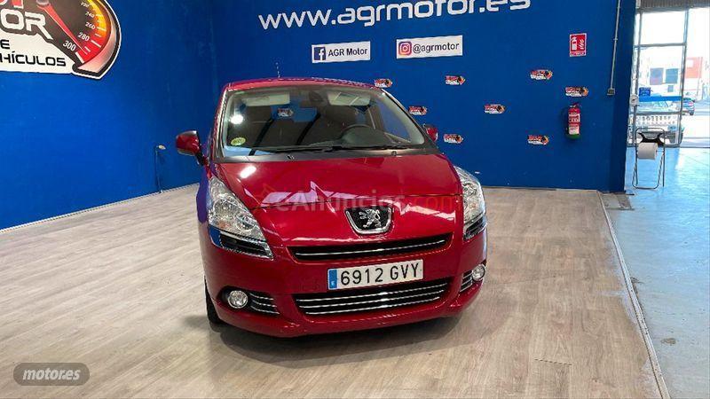 Peugeot 5008 Confort 1.6 HDI 110 FAP de 2010 con 232.000 Km por 6.999 EUR. en Salamanca