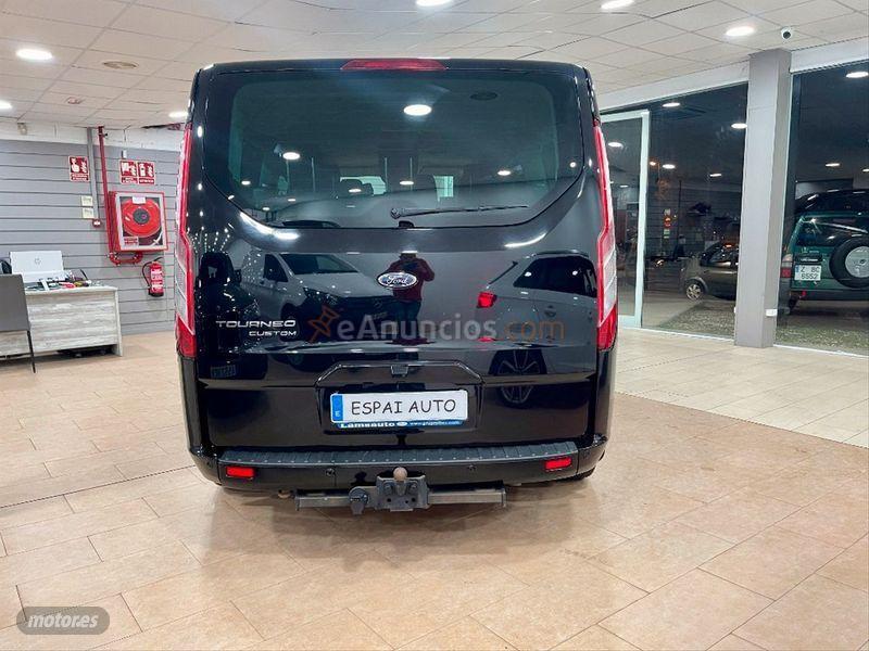 Ford Tourneo 2.0 TDCI 96kW 130CV L1 Titanium de 2016 con 345.000 Km por 14.990 EUR. en Lleida