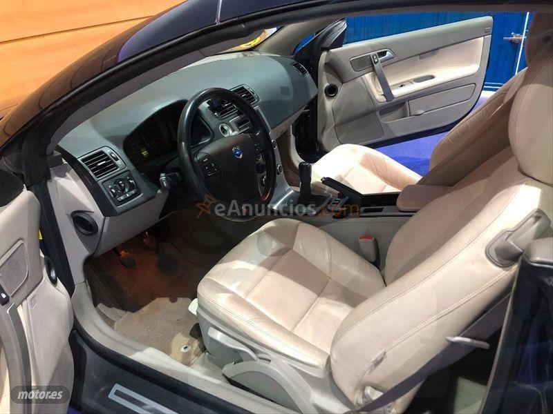 Volvo C 70 2.0D Momentum de 2007 con 198.000 Km por 8.990 EUR. en Madrid