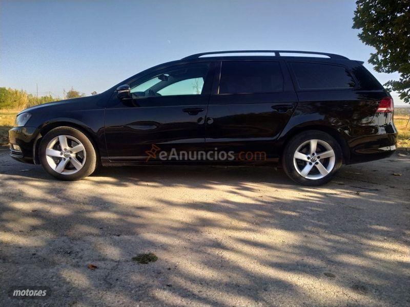 Volkswagen Passat Variant 1.6 TDI 105 Advance BMotion Tech de 2011 con 295.000 Km por 4.990 EUR. en Lleida