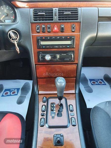 Mercedes Clase E E 320 CDI CLASSIC de 2000 con 446.358 Km por 2.499 EUR. en Badajoz