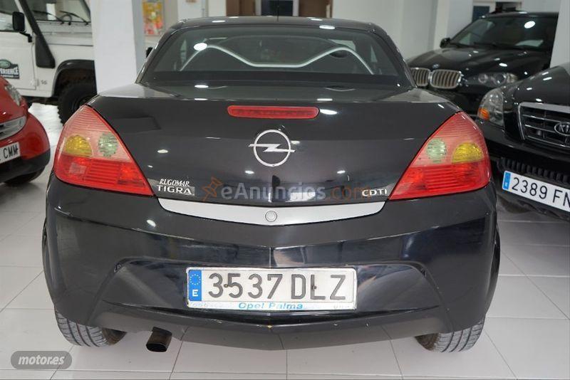 Opel Tigra Sport 1.3 CDTi de 2005 con 221.000 Km por 3.800 EUR. en Valencia
