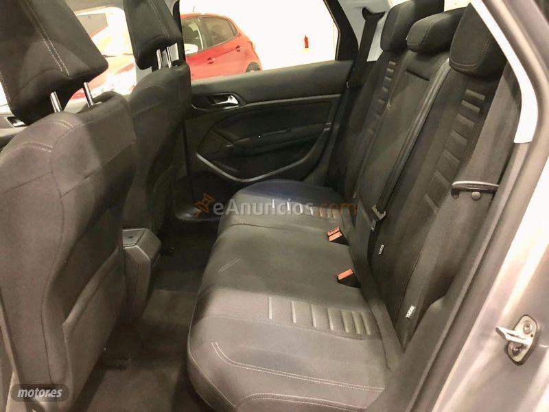 Peugeot 308 Nuevo 308 SW Allure 2.0 BlueHDi 150 Auto de 2014 con 63.808 Km por 16.500 EUR. en Barcelona