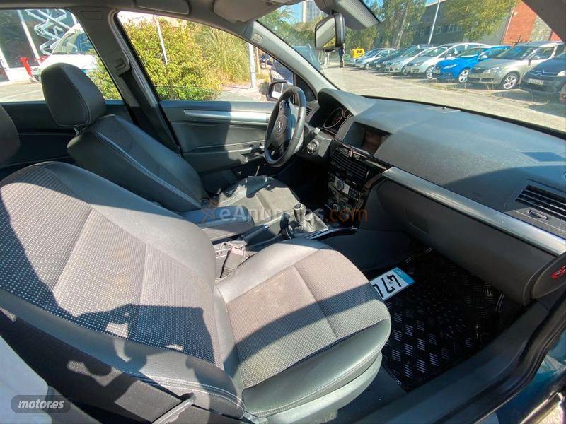 Opel Astra 1.9 CDTi Cosmo 150 CV SW de 2007 con 135.000 Km por 4.800 EUR. en Vizcaya