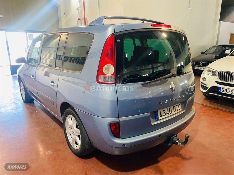Renault Grand Espace INITIALE 3.0 dCi 24v AUTO de 2005 con 166.000 Km por 4.995 EUR. en Madrid