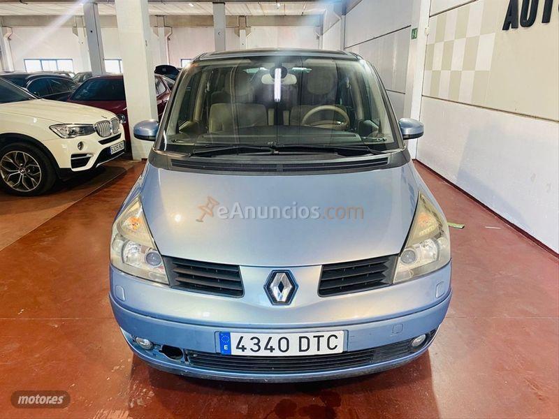 Renault Grand Espace INITIALE 3.0 dCi 24v AUTO de 2005 con 166.000 Km por 4.995 EUR. en Madrid