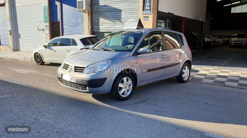 Renault Scenic CONFORT DYNAMIQUE 1.5DCI100 de 2004 con 56.000 Km por 4.990 EUR. en Cuenca