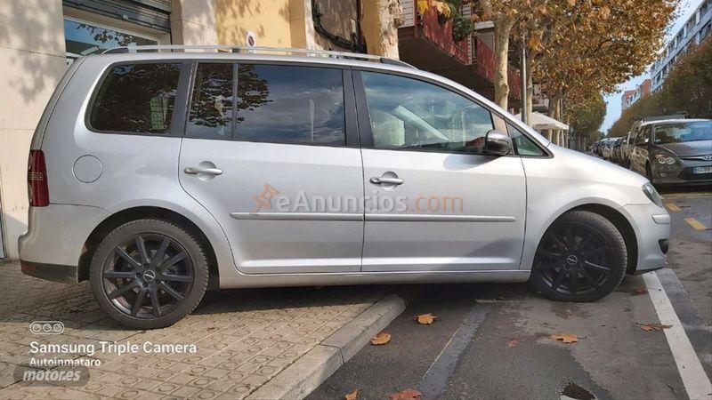 Volkswagen Touran 1.9 TDI 105cv Advance de 2010 con 197.000 Km por 8.900 EUR. en Barcelona