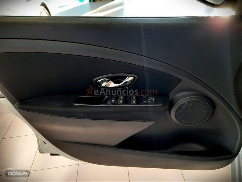 Renault Megane Sport Tourer Business Energy dCi 110 de 2016 con 167.000 Km por 8.500 EUR. en Sevilla