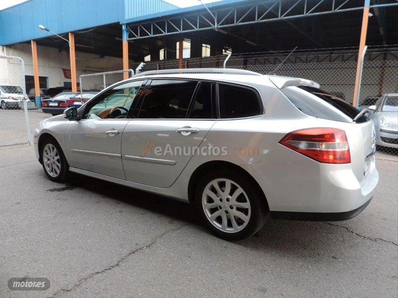 Renault Laguna G.Tour Dynamique 2.0dCi 130CV de 2009 con 180.000 Km por 4.100 EUR. en Badajoz