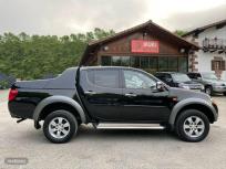 Mitsubishi L 200 Doble Cabina 4X4 Intense Plus de 2006 con 184.000 Km por 15.900 EUR. en Navarra