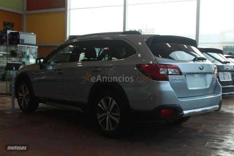 Subaru Outback 2.5i Executive Silver Edition CVT AWD de 2021 con 10 Km por 35.500 EUR. en Cadiz