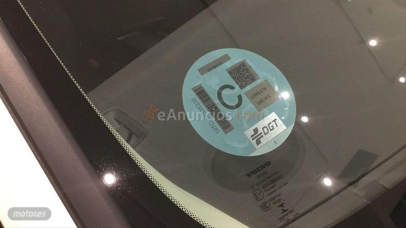 Volvo V 60 2.0 D4 AUTO PRO de 2019 con 21.500 Km por 41.900 EUR. en Cantabria