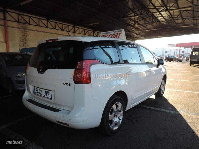 Peugeot 5008 Allure 2.0 BlueHDi 110KW 150CV de 2017 con 260.000 Km por 8.200 EUR. en Badajoz