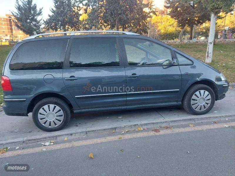 Volkswagen Sharan 2.0 TDI Highline de 2007 con 184.000 Km por 5.400 EUR. en Malaga