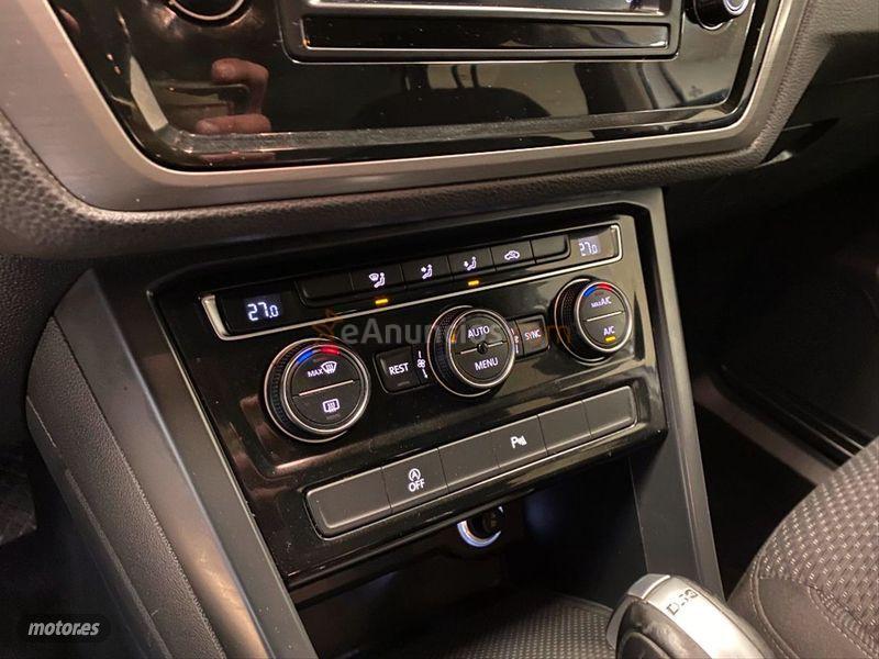 Volkswagen Touran Sport 2.0 TDI 110kW150CV BMT DSG de 2016 con 178.000 Km por 17.900 EUR. en Murcia