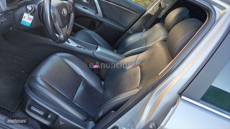 Toyota Avensis 150D Executive AutoDrive Cross Sport de 2014 con 147.400 Km por 15.500 EUR. en La Coruna