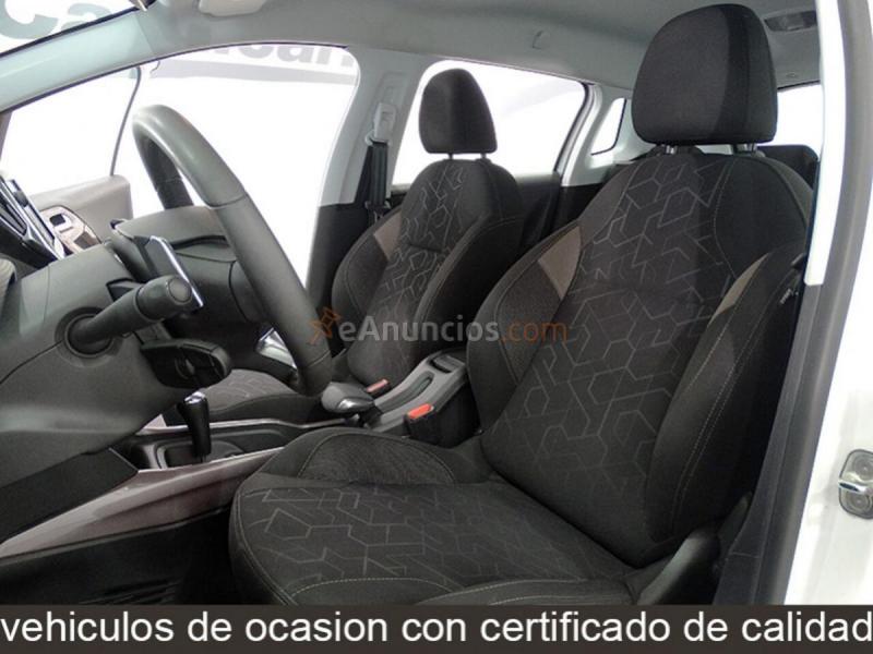 Peugeot 2008 1.2 VTI Active 