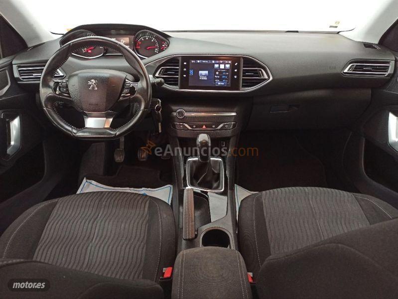 Peugeot 308 Nuevo 308 SW Access 1.6 HDI 92 de 2014 con 272.000 Km por 5.499 EUR. en Madrid