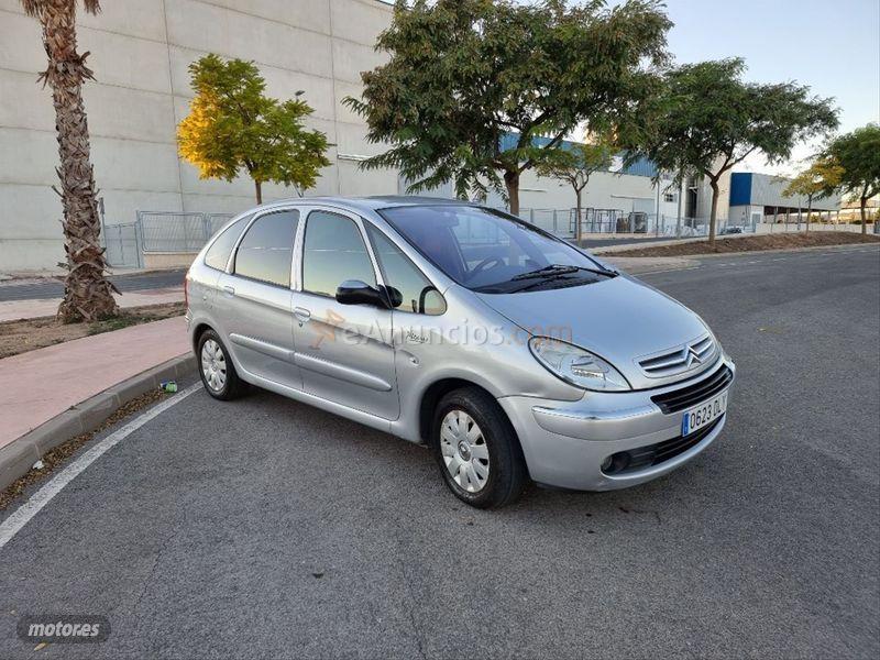 Citroen Xsara Picasso 1.6 16v HDI Exclusive de 2005 con 160.000 Km por 2.850 EUR. en Alicante