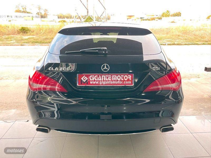 Mercedes Clase CLA CLA 200 d Shooting Brake de 2016 con 111.800 Km por 23.950 EUR. en Cadiz